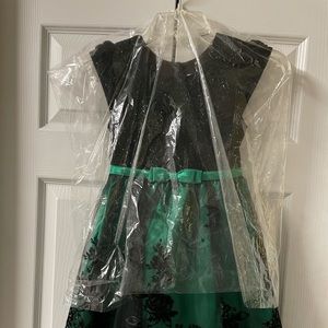 Little girls dress size 6